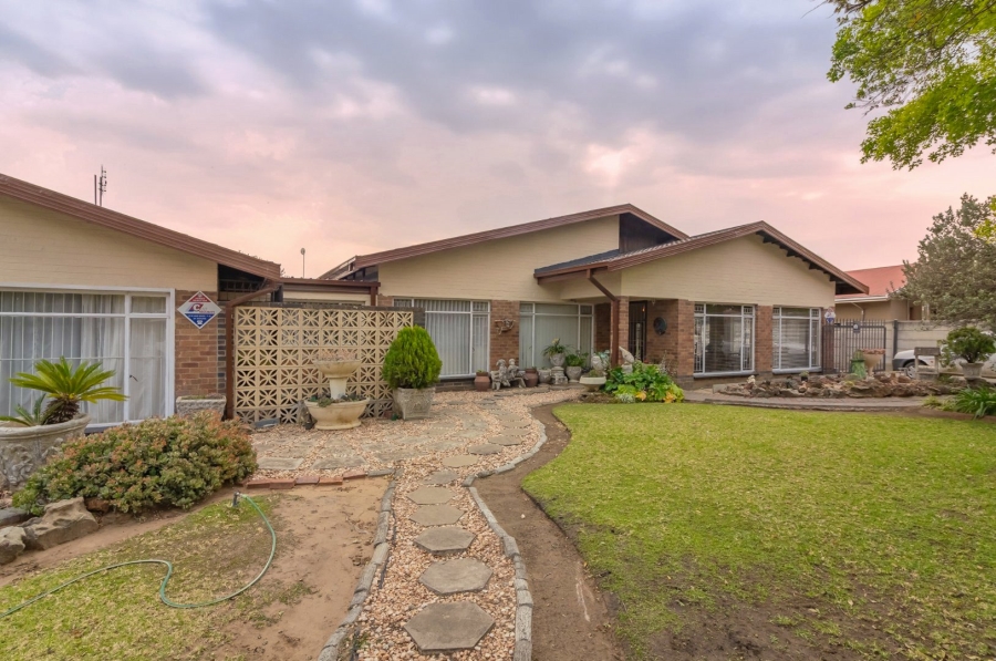 4 Bedroom Property for Sale in West Park Free State